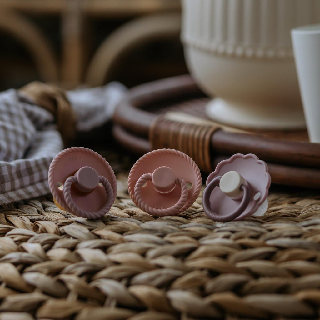 FRIGG Multi Pacifier Silicone in Sunset Bliss (4-Pack)